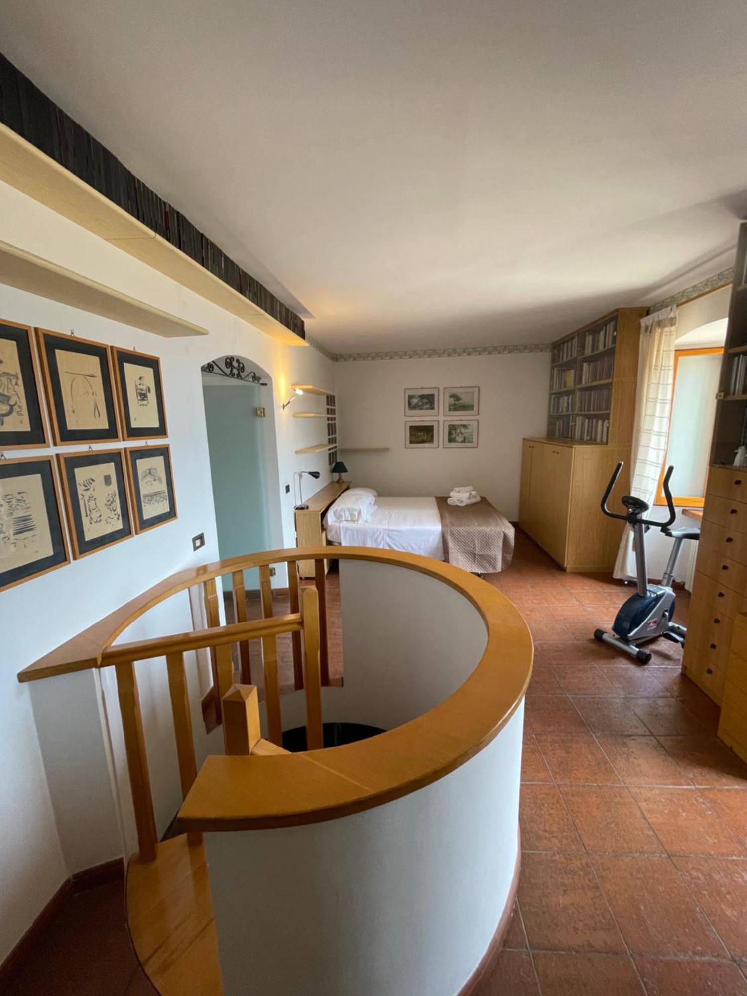 Happy House - Porta San Giacomo Apartment Assisi Bagian luar foto