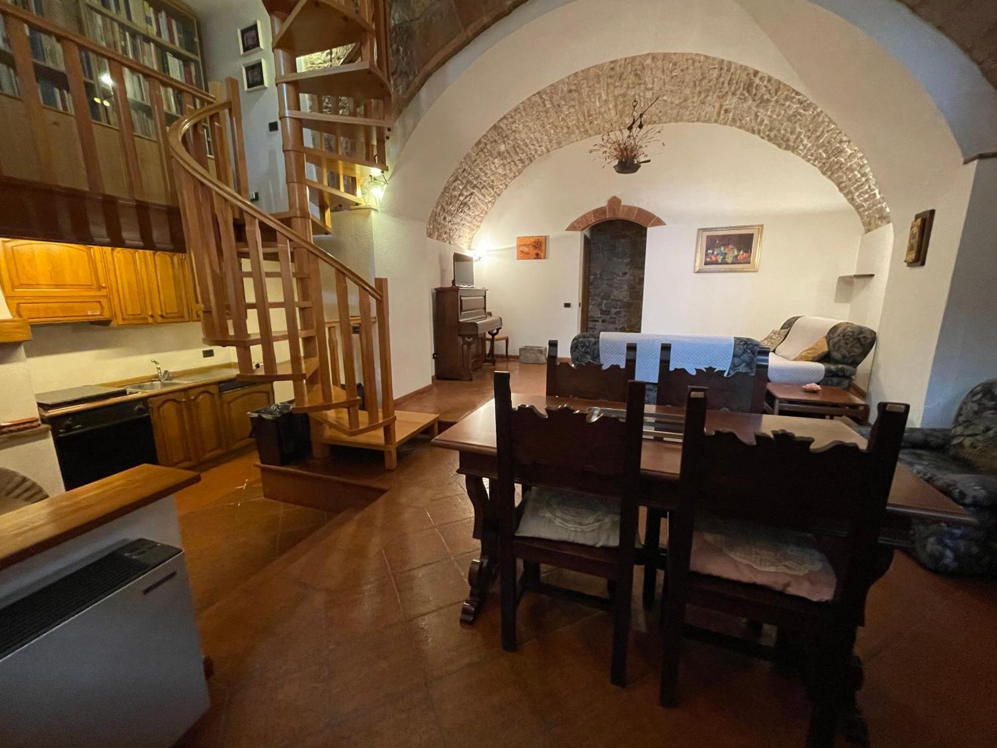 Happy House - Porta San Giacomo Apartment Assisi Bagian luar foto